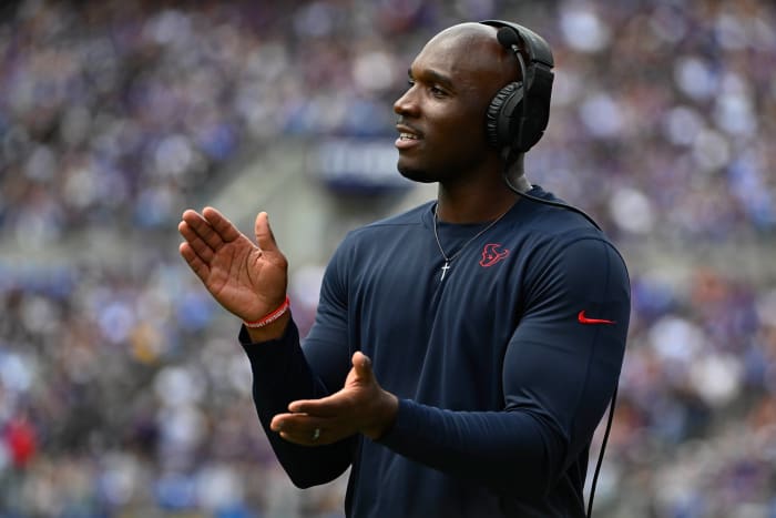 Texans head coach DeMeco Ryans looks on against the Baltimore Ravens during the first half at M&T Bank Stadium.